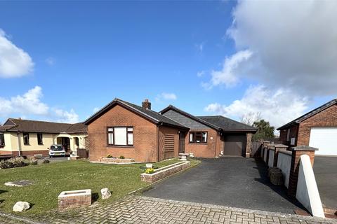 3 bedroom bungalow for sale, Silverton Close, Bude, Cornwall, EX23