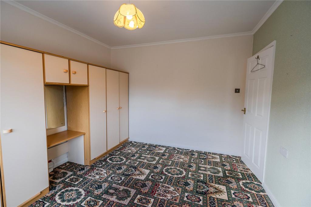Bedroom 2 (2)