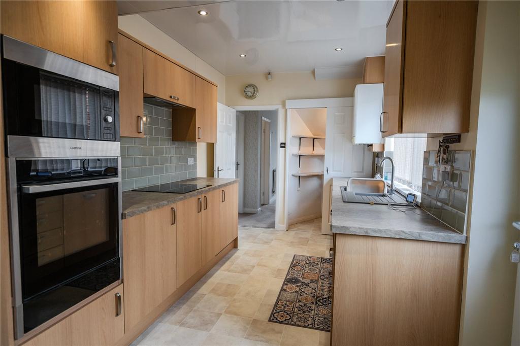 Kitchen (2)