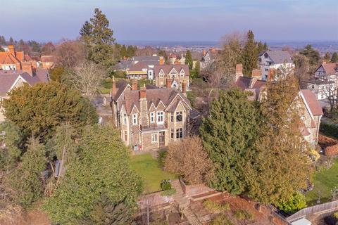 8 bedroom detached house for sale, Avenue Road, Great Malvern, Worcestershire, WR14 3AG