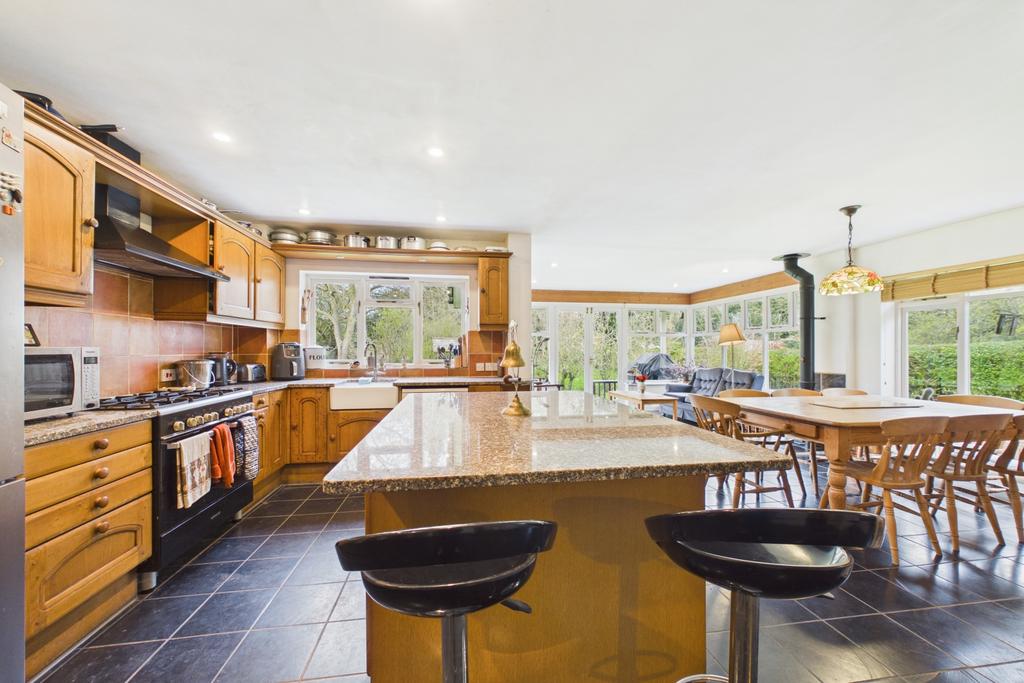 Kitchen/Dining