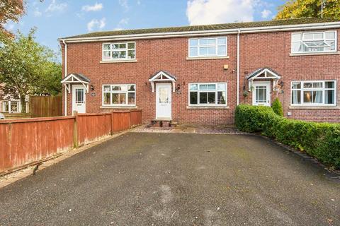 3 bedroom terraced house to rent, Townsend Road, Cheshire CW12