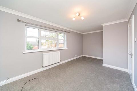 3 bedroom terraced house to rent, Townsend Road, Cheshire CW12