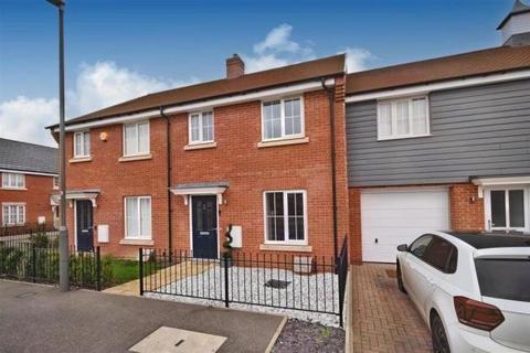 3 bedroom house to rent, Moore Crescent, Buckinghamshire HP18