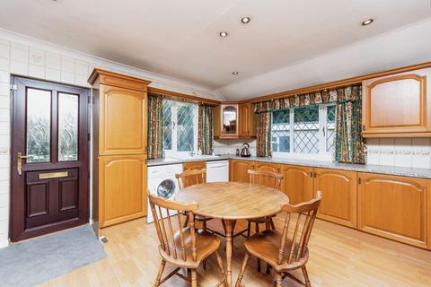 3 bedroom bungalow for sale, Mayors Walk Avenue, West Yorkshire WF8