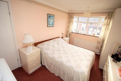 28 Darrington Drive, Warmsworth, Doncaster, DN4 9LF