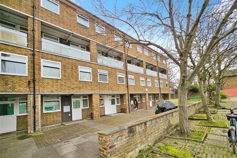 2 bedroom maisonette for sale, Tappesfield Road, London SE15