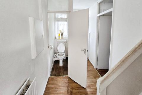 2 bedroom maisonette for sale, Tappesfield Road, London SE15