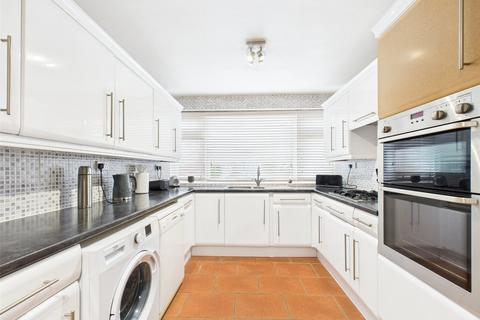 4 bedroom end of terrace house for sale, Great Cullings, Romford RM7