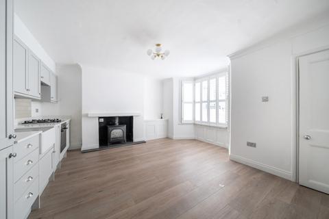 1 bedroom apartment to rent, Gayton Road, Hampstead NW3