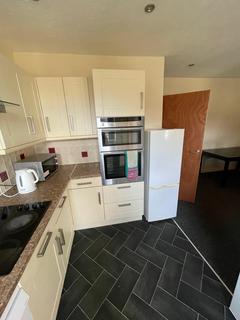 5 bedroom house to rent, Branksome Drive, Bristol BS34