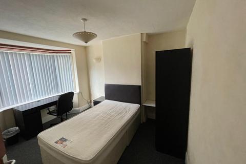 5 bedroom house to rent, Branksome Drive, Bristol BS34
