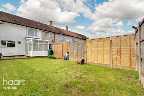 3 bedroom terraced house for sale, Essetford Road, Ashford