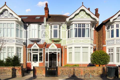 2 bedroom house to rent, Byron Road, W5