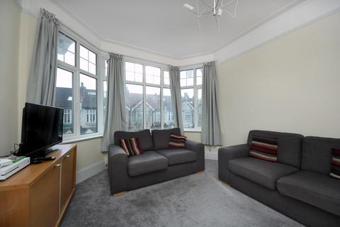 2 bedroom house to rent, Byron Road, W5