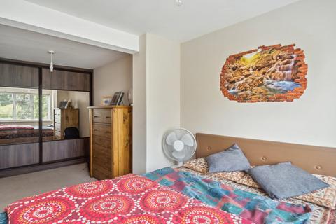 28 Thornbridge Road, Iver, SL0 0QD