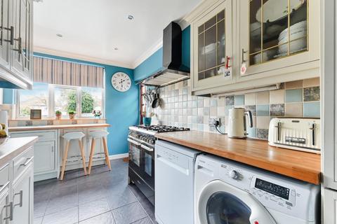 4 bedroom semi-detached house for sale, Gayfere Road, Epsom