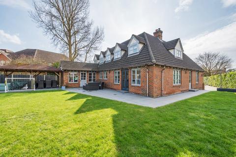 5 bedroom detached house for sale, Foxley Lane, Bracknell RG42