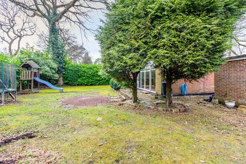 undefined, Maxwell Drive, Surrey KT14