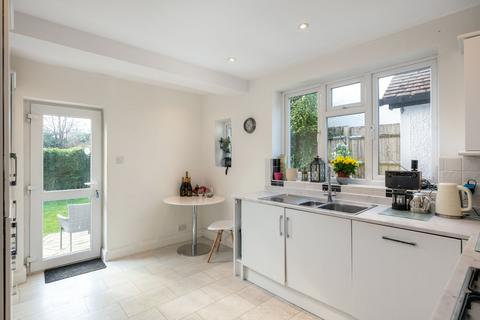 58 Cockshot Hill, Reigate, RH2 8AN