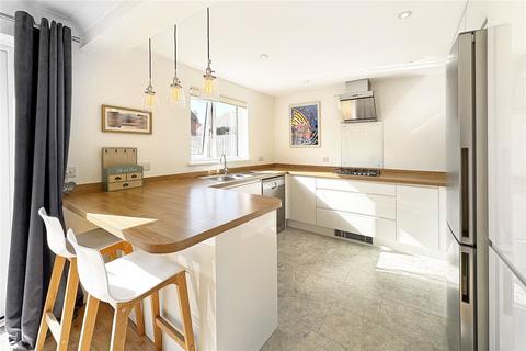 3 Whitfield Close, Angmering, Littlehampton, BN16 4GN