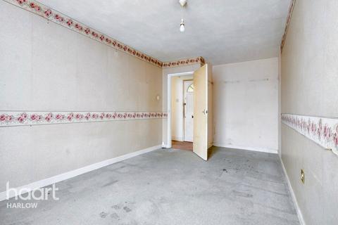 2 bedroom flat for sale, Hollyfield, Harlow