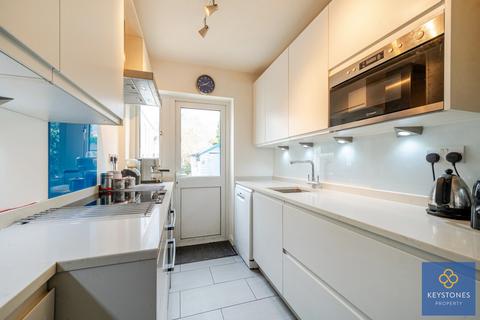 26 Carter Drive, Romford, RM5 2PD