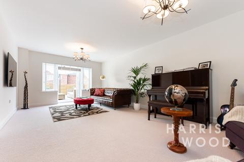 7 Batterham Close, Stanway, Colchester, CO3 0BH