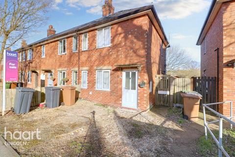 2 bedroom semi-detached house for sale, St Peters Avenue, Lincoln
