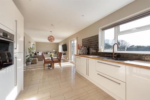 6 Cherry Orchard, Chestfield, Whitstable, CT5 3NQ