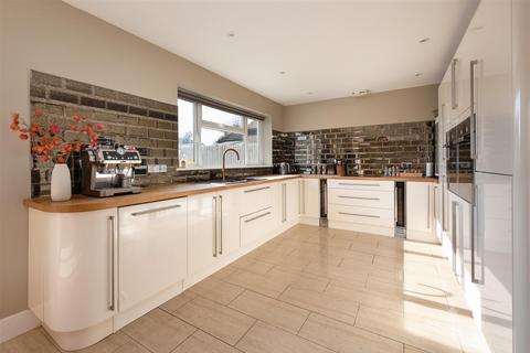 6 Cherry Orchard, Chestfield, Whitstable, CT5 3NQ
