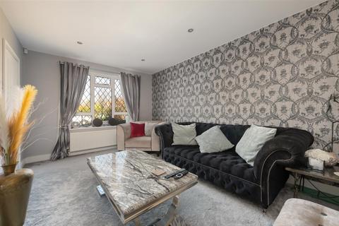 6 Cherry Orchard, Chestfield, Whitstable, CT5 3NQ