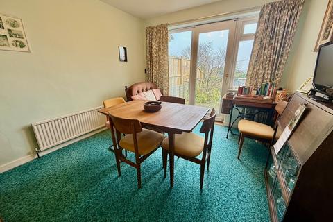 3 bedroom semi-detached house for sale, Somerset Avenue, Shipley BD17