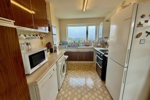 3 bedroom semi-detached house for sale, Somerset Avenue, Shipley BD17