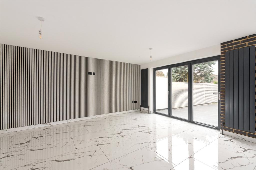 Sitting/Family Room