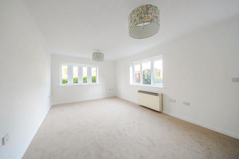 1 bedroom flat for sale, Greenfields Avenue, Alton, Hampshire, GU34