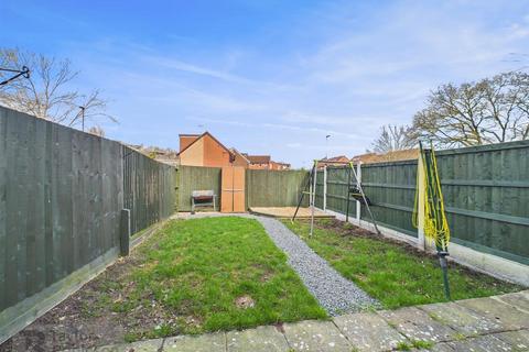 9 Arnfield Close, Ifield, Crawley, RH11 0RL