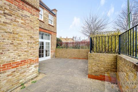 1 bedroom ground floor flat for sale, Southlands Way, Shoreham-By-Sea