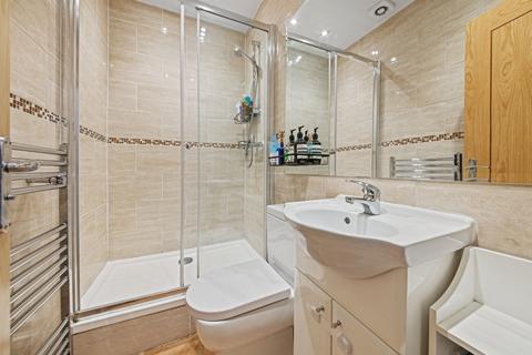2 bedroom apartment for sale, Station Road, Hanwell, W7