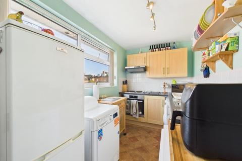 2 bedroom maisonette for sale, Lapal Close, Worcester, Worcestershire, WR2