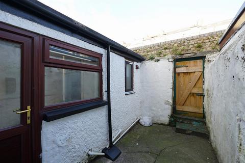 27 Fell Croft, Dalton-in-furness, LA15 8DD