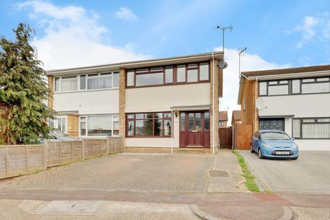 3 bedroom semi-detached house for sale, Fairfield Gardens, Leigh-on-sea, SS9