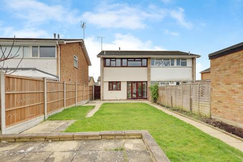 3 bedroom semi-detached house for sale, Fairfield Gardens, Leigh-on-sea, SS9