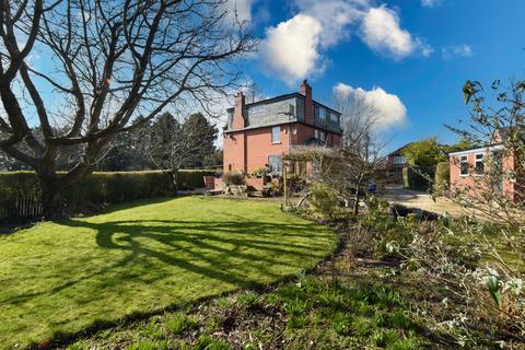 undefined, Cemetery Lodge, Queens Road, M41