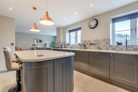 4 bedroom detached house for sale, Sun Rise Road, Lydney GL15