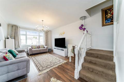 2 bedroom apartment for sale, The Ridgeway, London E4