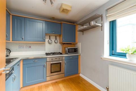 33/4 Ocean Drive, Edinburgh, EH6 6JL