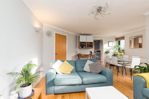 33/4 Ocean Drive, Edinburgh, EH6 6JL