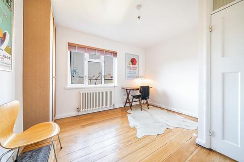 5 Stretton Road, Richmond, TW10 7QH