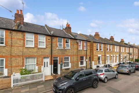 2 bedroom terraced house to rent, Norcutt Road, Twickenham TW2